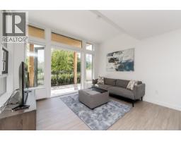 107 707 E 3RD STREET, North Vancouver, British Columbia