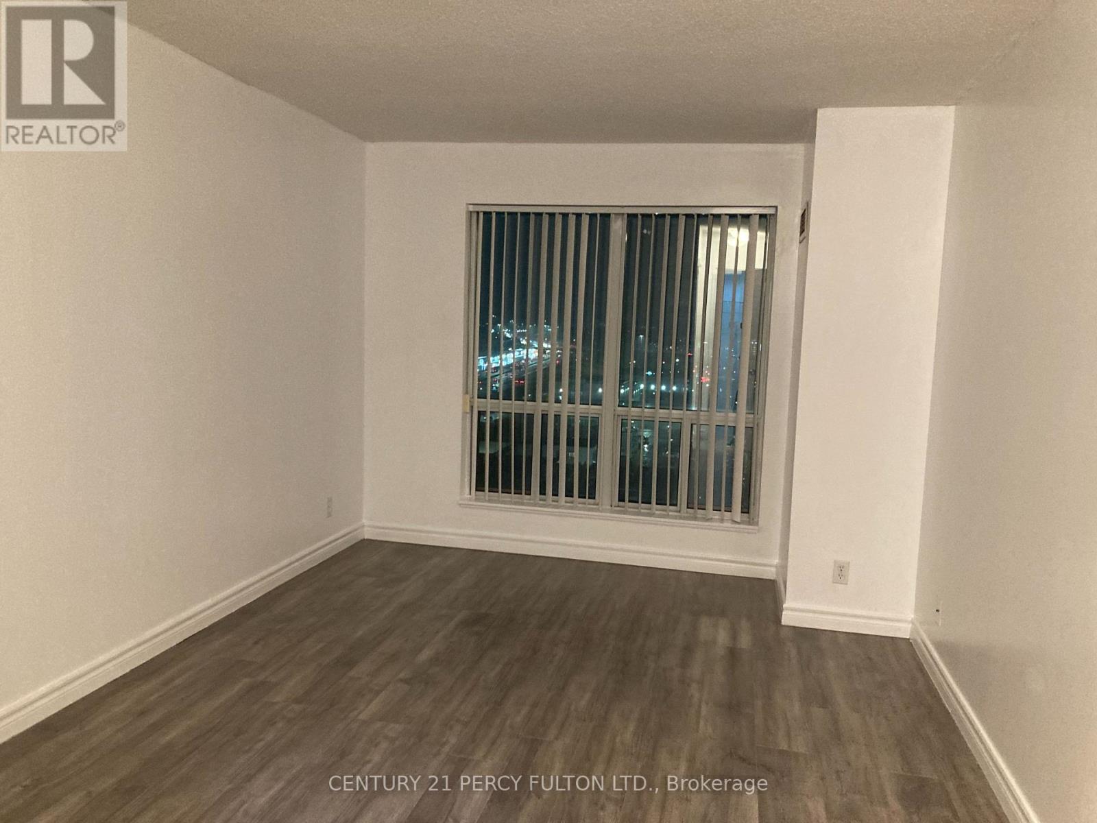 2010 - 11 Lee Centre Drive, Toronto (Woburn), Ontario  M1H 3J5 - Photo 13 - E13651090