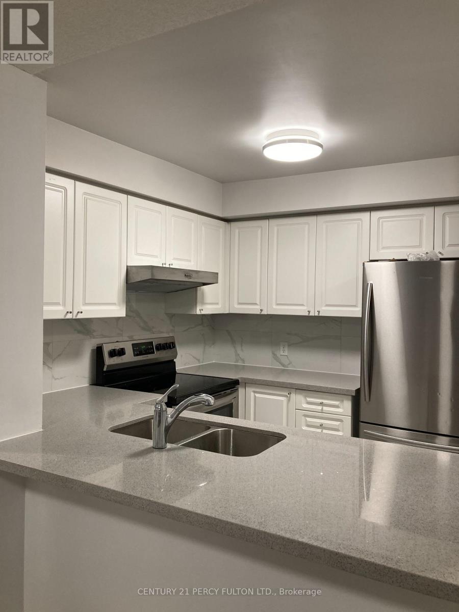 2010 - 11 Lee Centre Drive, Toronto (Woburn), Ontario  M1H 3J5 - Photo 7 - E13651090