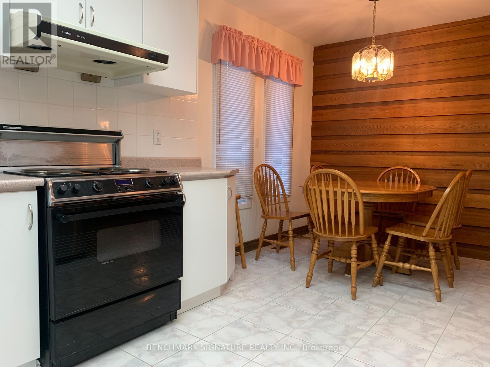 31 Melva Crescent, Toronto (Agincourt North), Ontario  M1V 1A4 - Photo 7 - E13651134