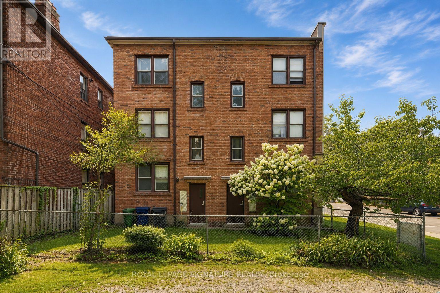 2479 Queen Street E, Toronto (The Beaches), Ontario  M4E 1H8 - Photo 18 - E13651138