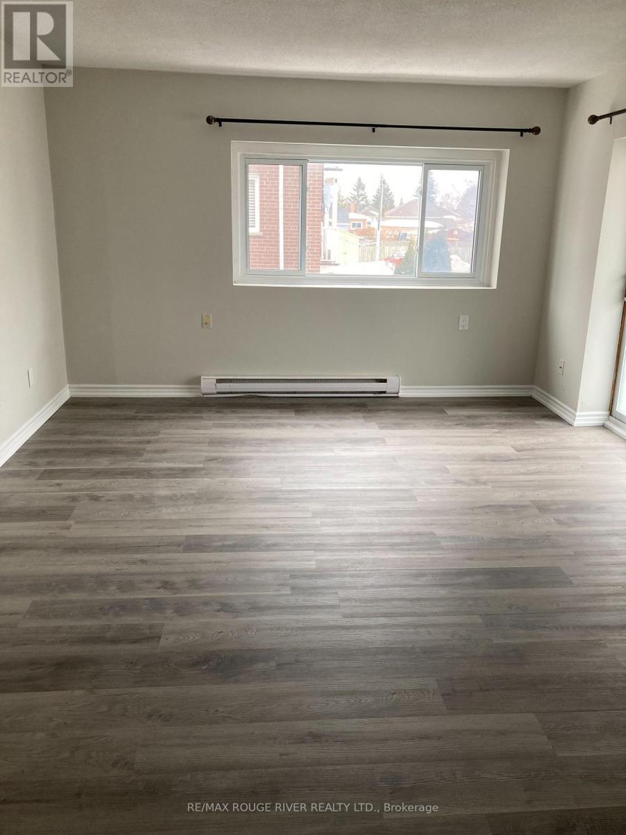 4 - 14 Frank Street, Clarington, Ontario  L1C 2J4 - Photo 2 - E13651266