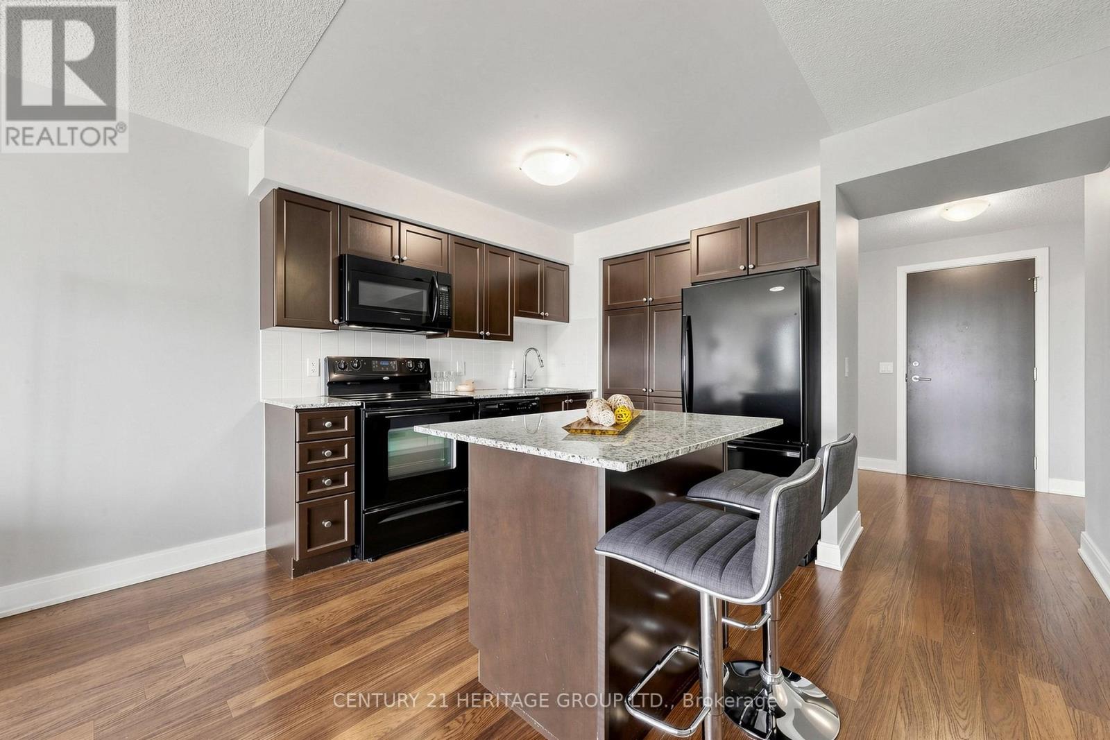 1216 - 135 Village Green Square, Toronto (Agincourt South-Malvern West), Ontario  M1S 0G4 - Photo 10 - E13651354