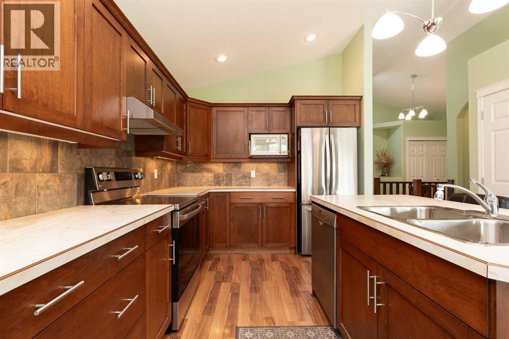 334 Mt Sunburst Way W, Lethbridge, Alberta  T1K 3J9 - Photo 7 - A2327277