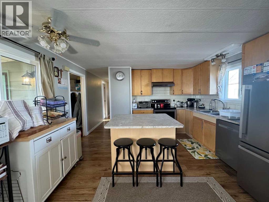 53, 2715 Westside Drive W, Lethbridge, Alberta  T1J 4M9 - Photo 3 - A2334462