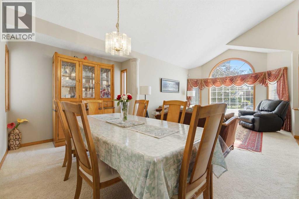 71 Woodpark Close SW, Calgary, Alberta  T2W 6G9 - Photo 36 - A2329700