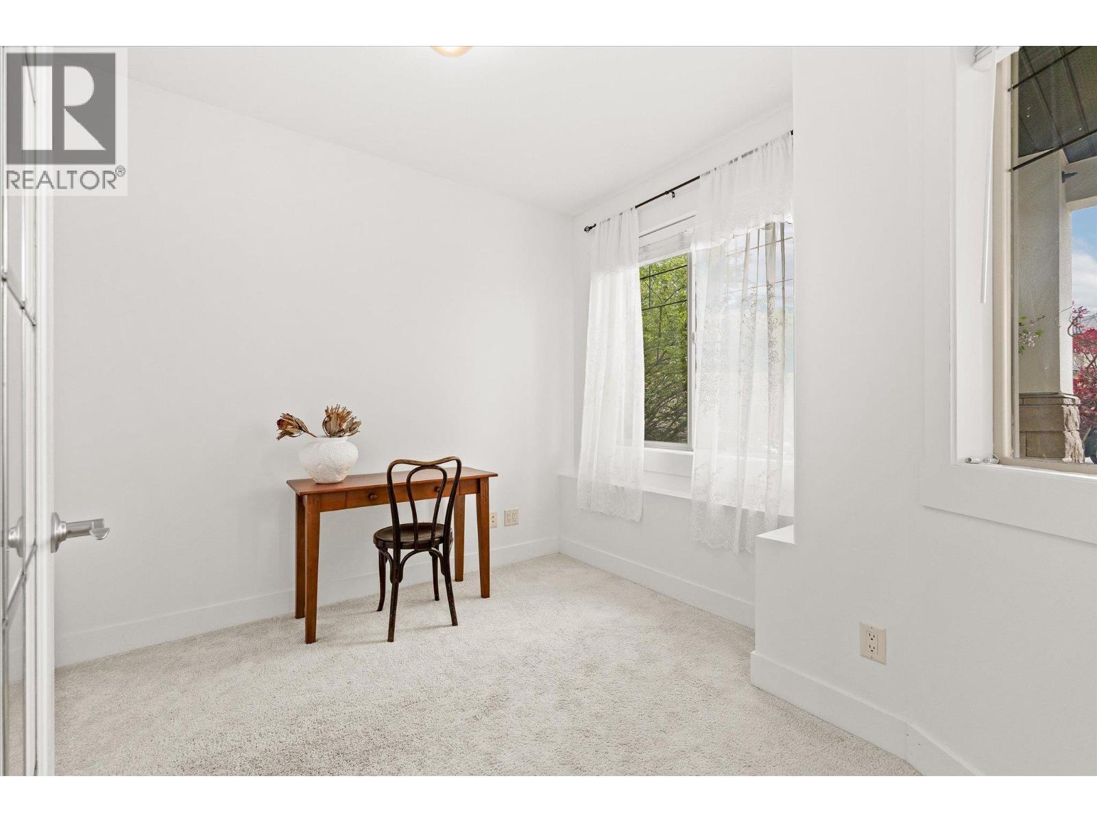 5027 France Court, Kelowna, British Columbia  V1W 4M4 - Photo 36 - 10388005