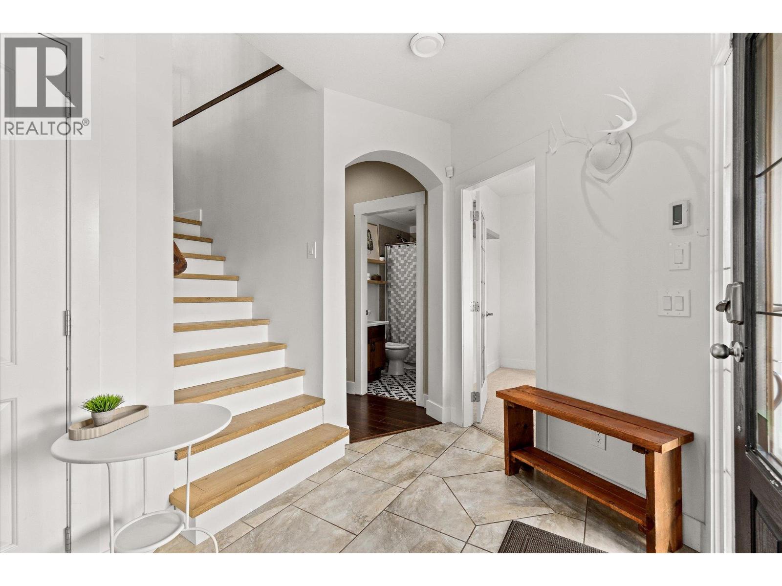 5027 France Court, Kelowna, British Columbia  V1W 4M4 - Photo 35 - 10388005