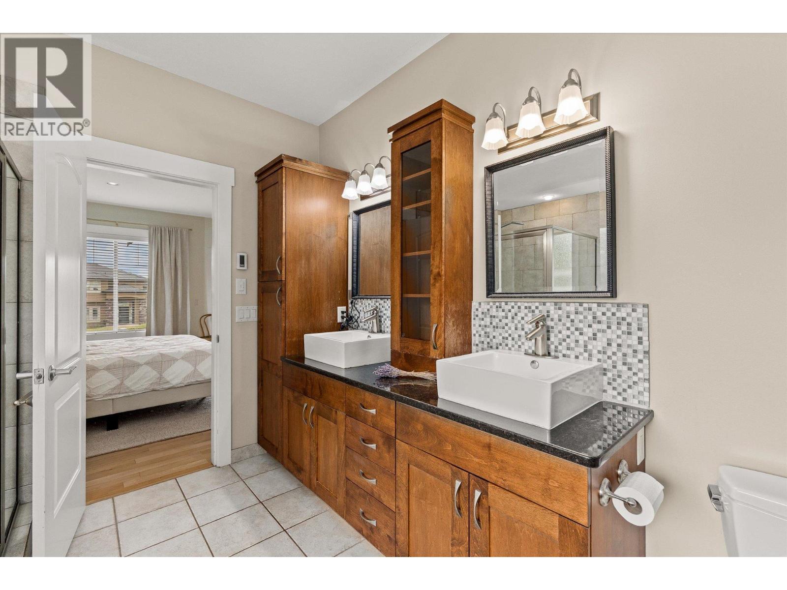 5027 France Court, Kelowna, British Columbia  V1W 4M4 - Photo 30 - 10388005