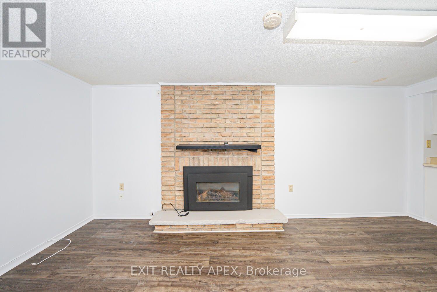 122 Centre Street N, Brampton, Ontario  L6V 2Z3 - Photo 34 - W13651096