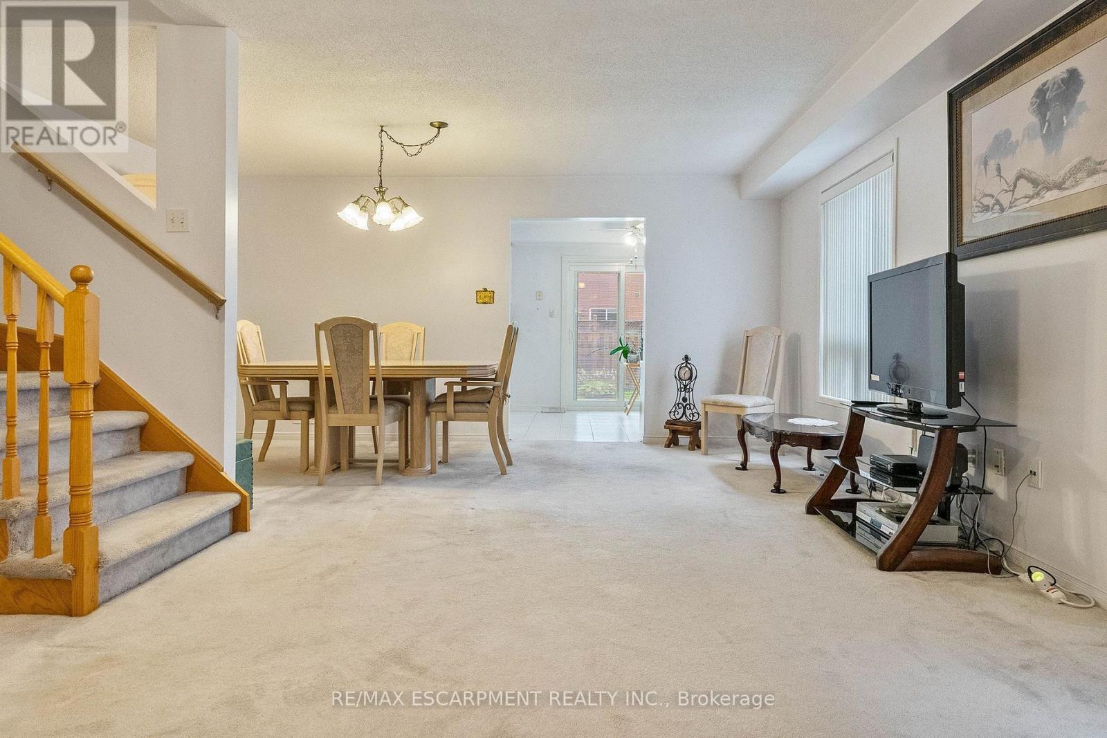 16 Whiteface Crescent, Brampton, Ontario  L6X 4W6 - Photo 6 - W13651106