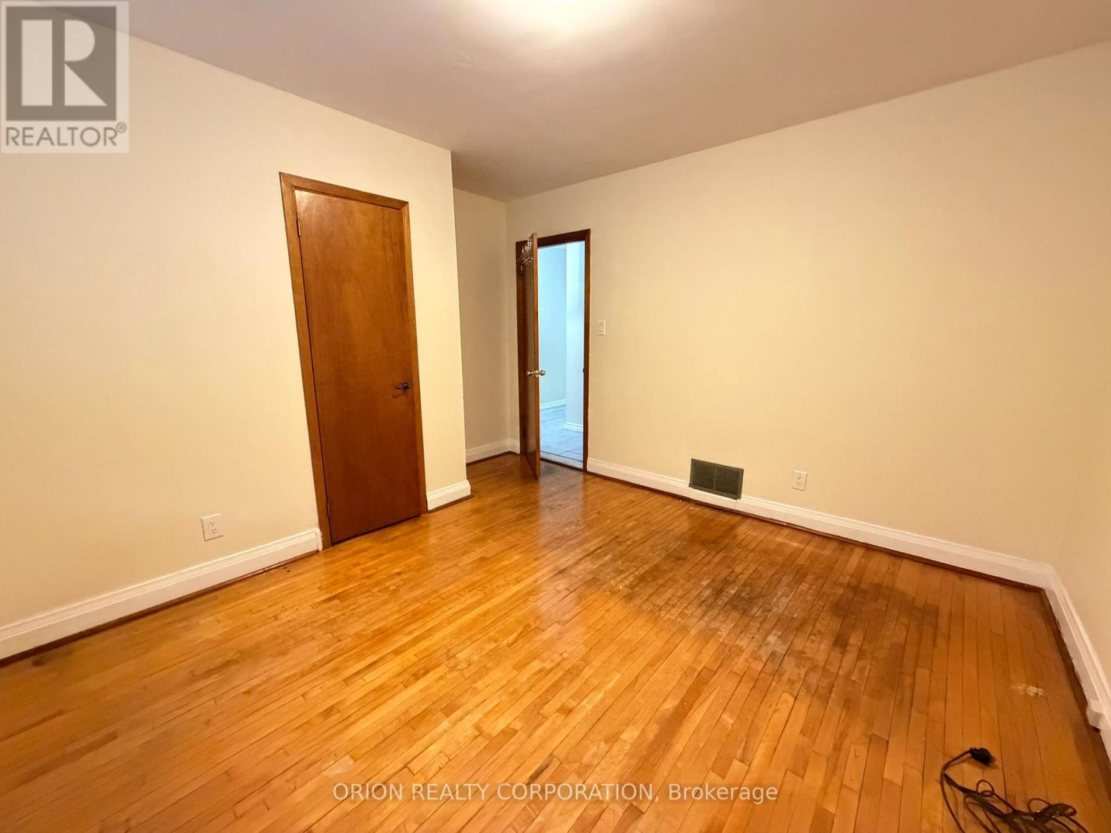 3 Romar Crescent, Toronto, Ontario  M6B 1R7 - Photo 32 - W13650564