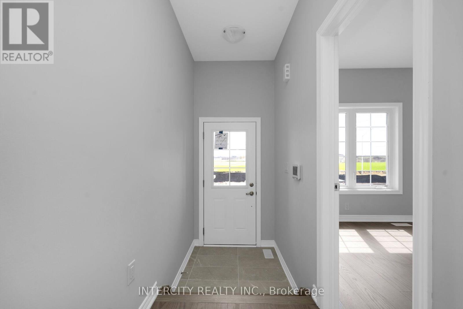 Th 26 - Blk 6 Sunbird Way, Halton Hills, Ontario  X0X 0X0 - Photo 7 - W10420915