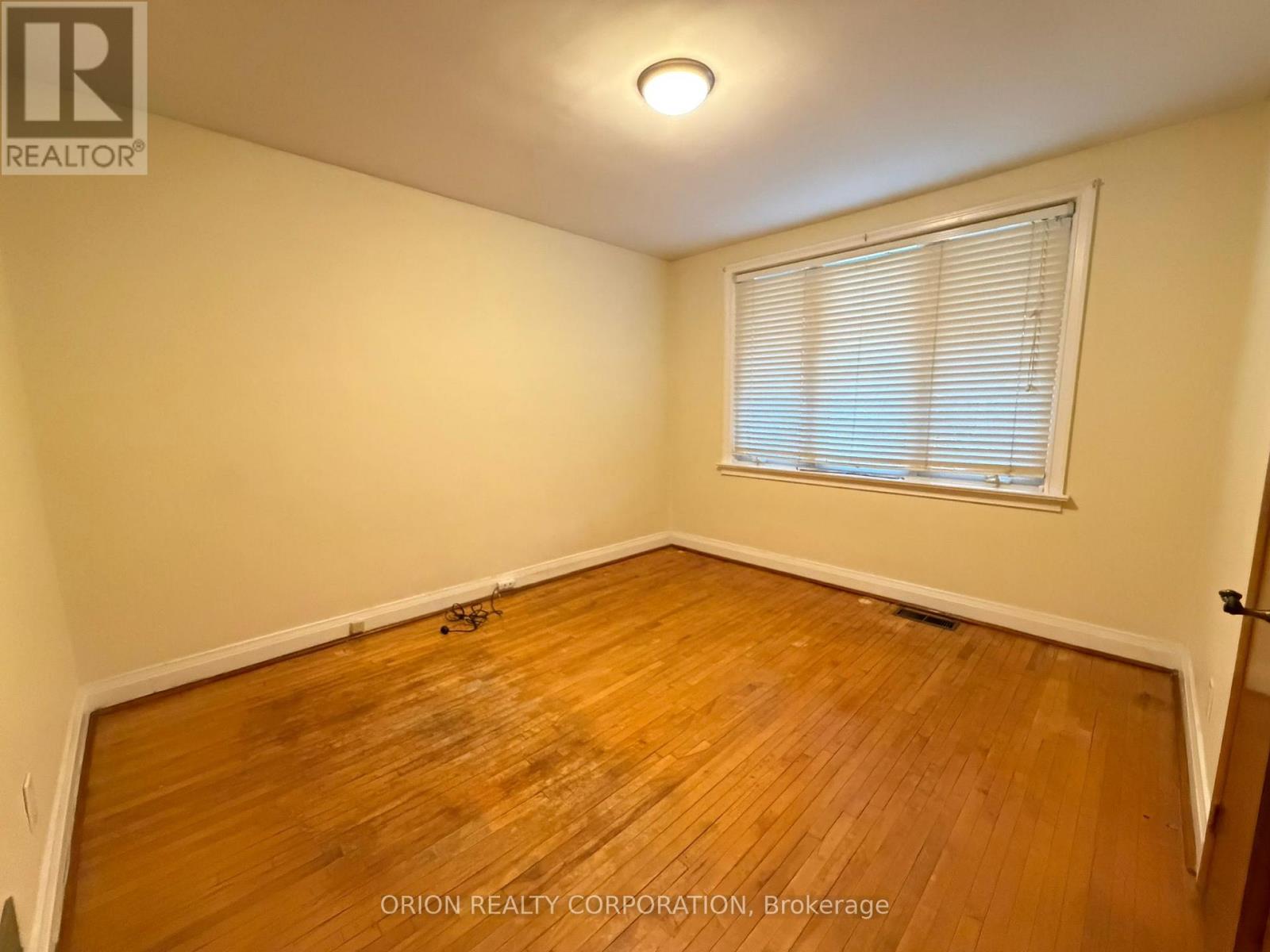 3 Romar Crescent, Toronto, Ontario  M6B 1R7 - Photo 30 - W13650564