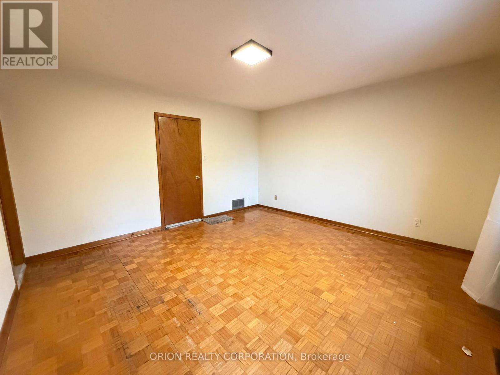 3 Romar Crescent, Toronto, Ontario  M6B 1R7 - Photo 23 - W13650564