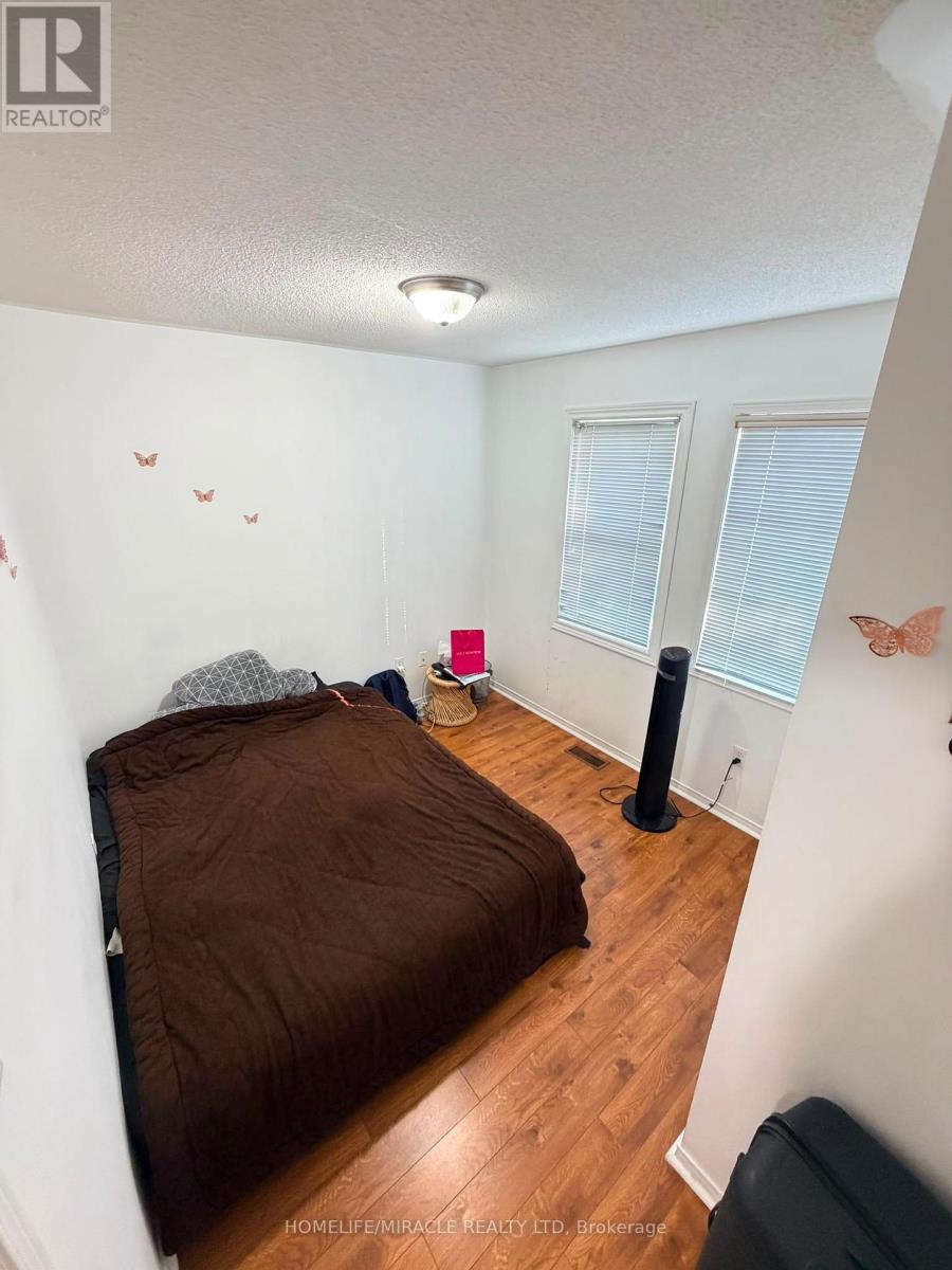 9 Farthingale Crescent, Brampton, Ontario  L7A 1R3 - Photo 18 - W13647742