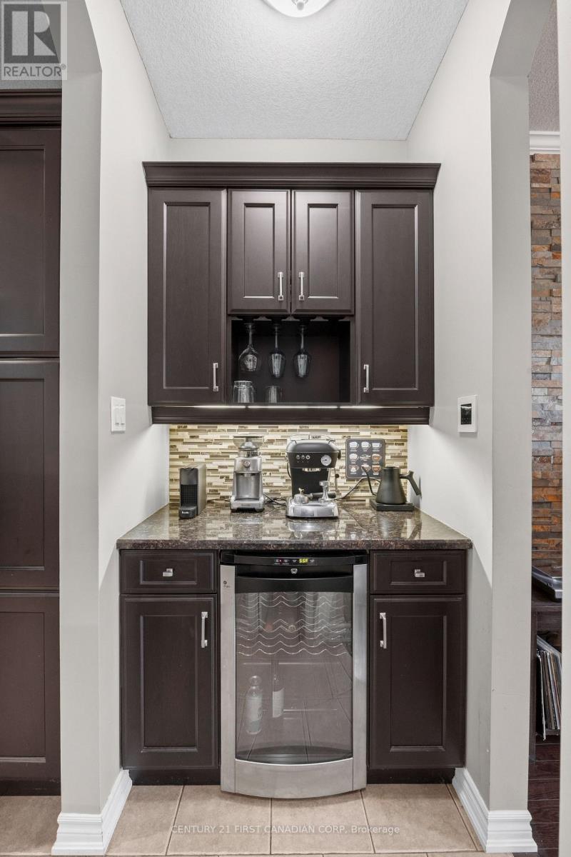 646 Redtail Trail, London North, Ontario  N6H 5X7 - Photo 17 - X13650944