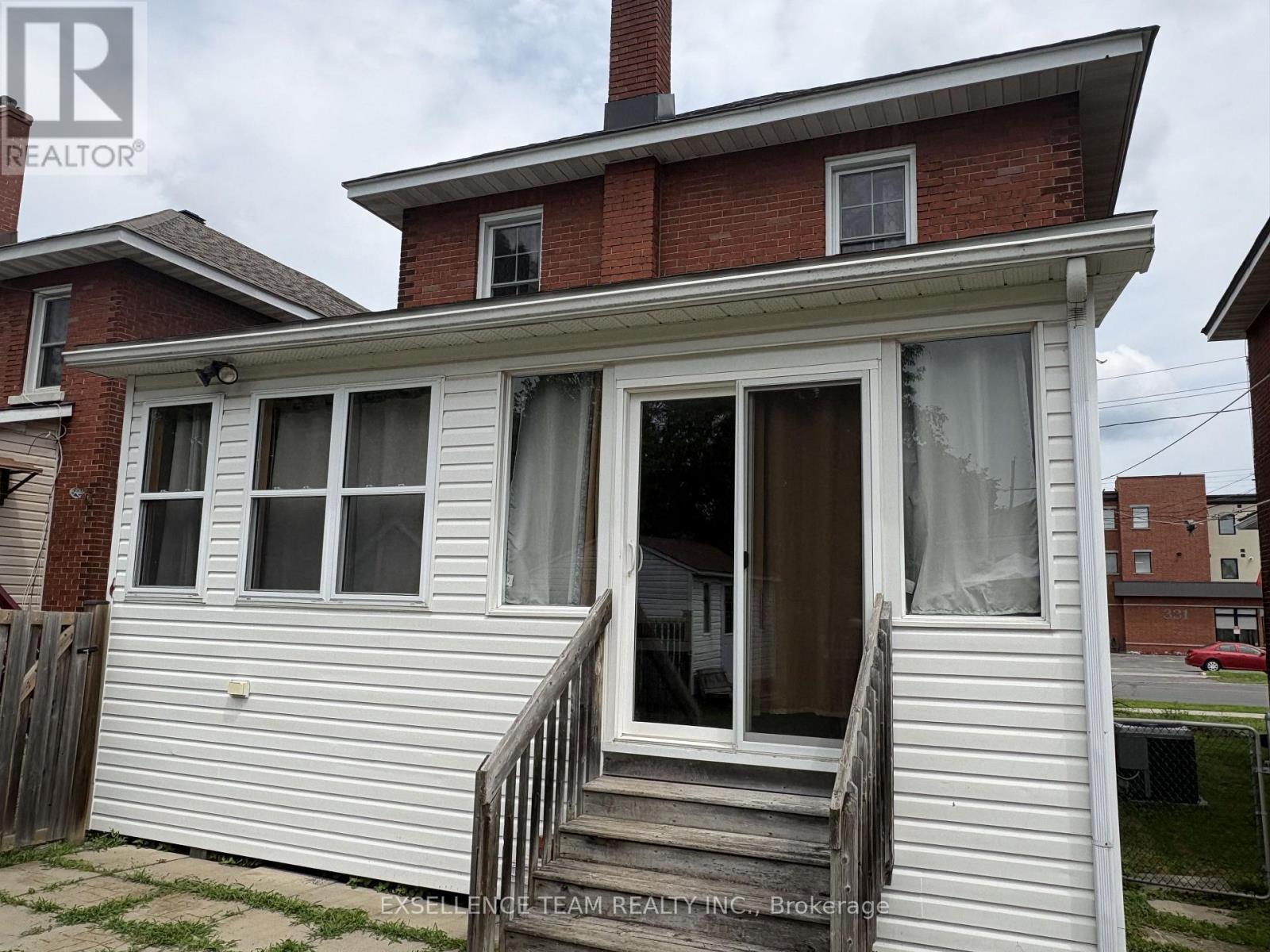 348 Cumberland Street, Cornwall, Ontario  K6J 4J1 - Photo 2 - X13599182