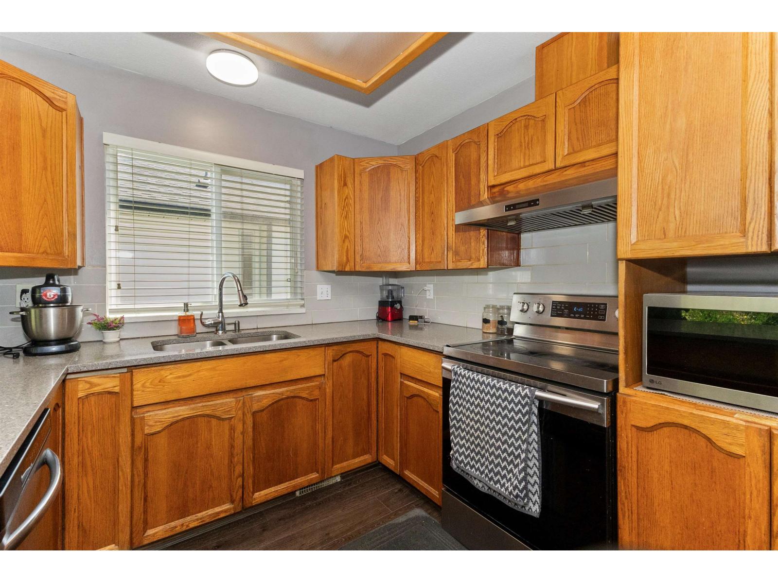 31279 Wagner Drive, Abbotsford, British Columbia  V2T 5G1 - Photo 10 - R3146434
