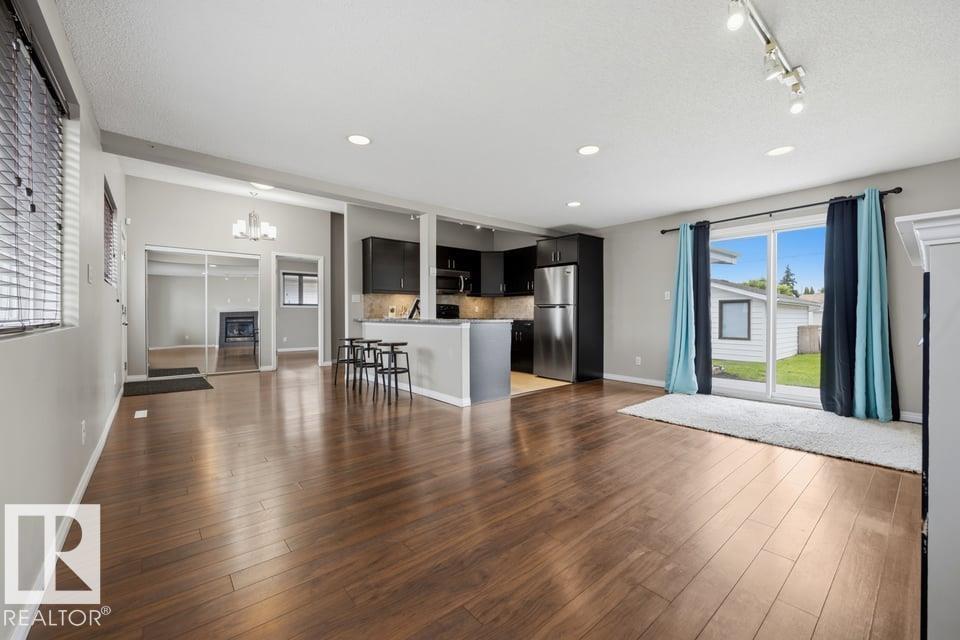 7119 136 Av NW, Edmonton, Alberta  T5C 2K3 - Photo 7 - E4502682