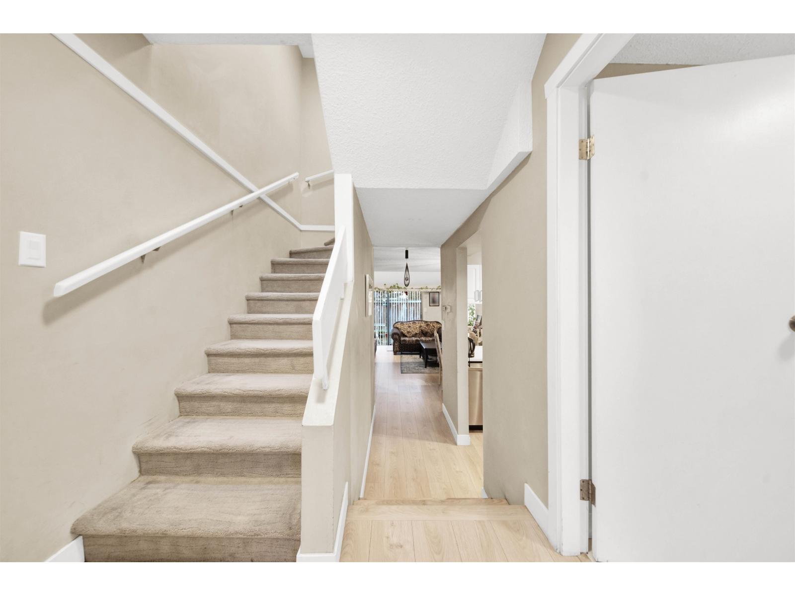 28 17702 60 Avenue, Surrey, British Columbia  V3S 1V2 - Photo 6 - R3153637