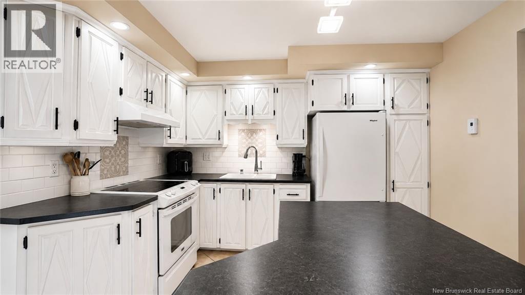 81 Rue Principale, Pointe-Verte, New Brunswick  E8J 2W2 - Photo 6 - NB145558