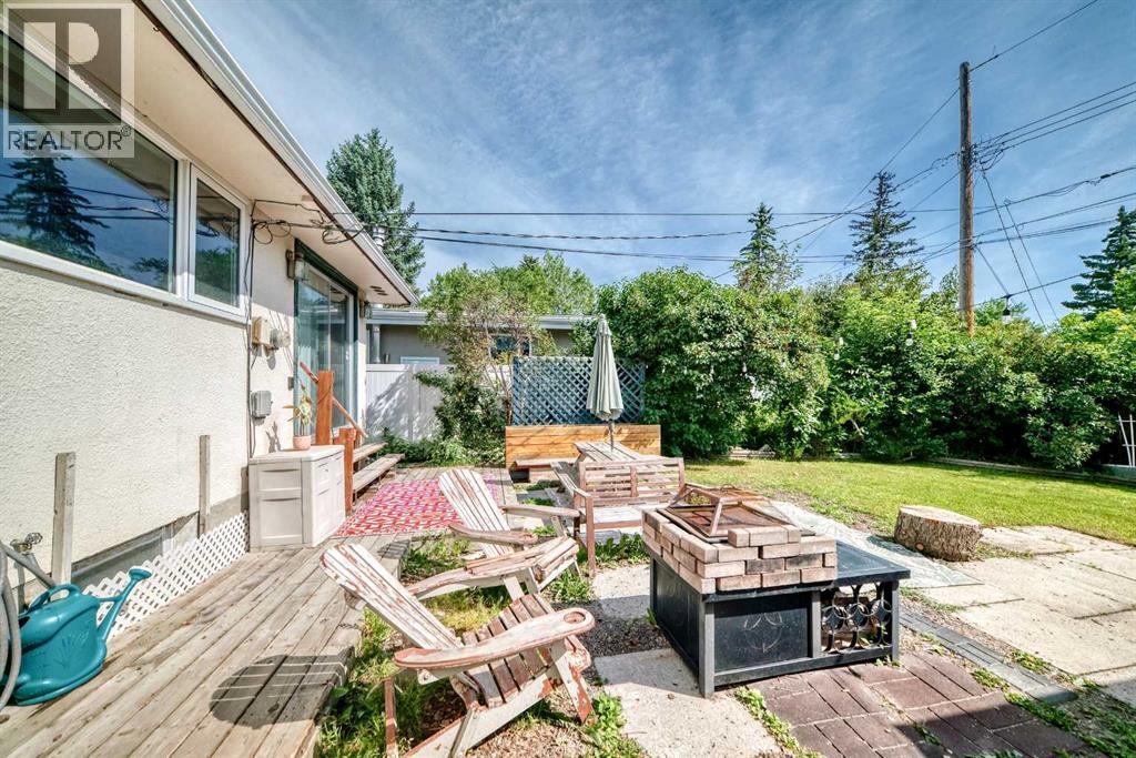 6108 Lloyd Crescent SW, Calgary, Alberta  T3E 5V7 - Photo 40 - A2325445