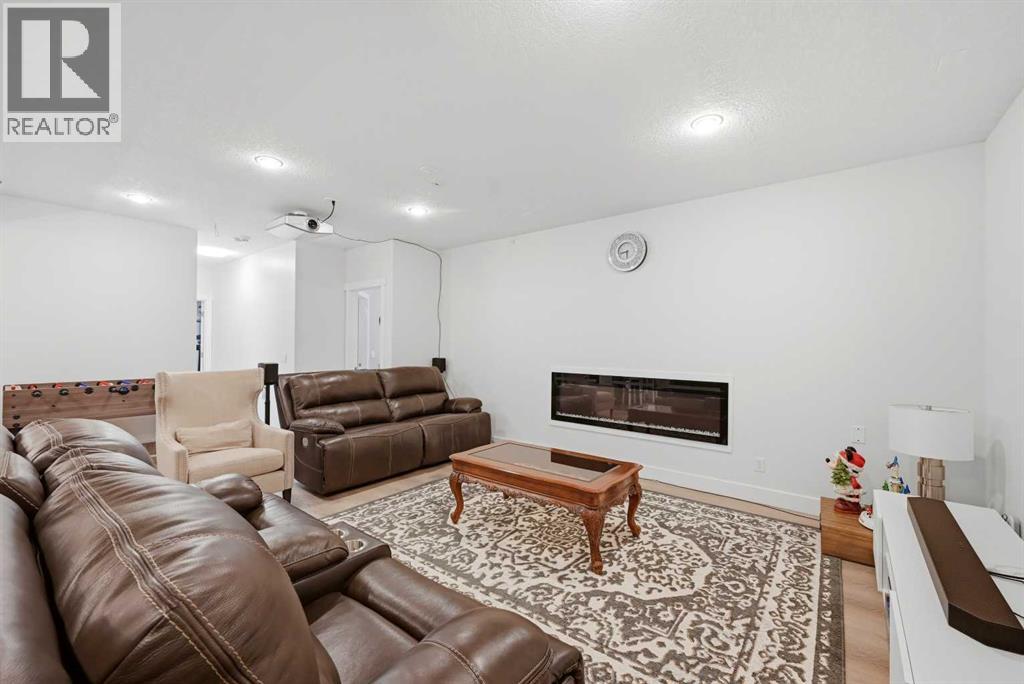 160 Panatella Crescent NW, Calgary, Alberta  T3K 0M5 - Photo 36 - A2330183