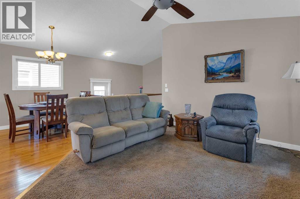 44 Ravenslea Crescent SE, Airdrie, Alberta  T4A 0H3 - Photo 13 - A2332891