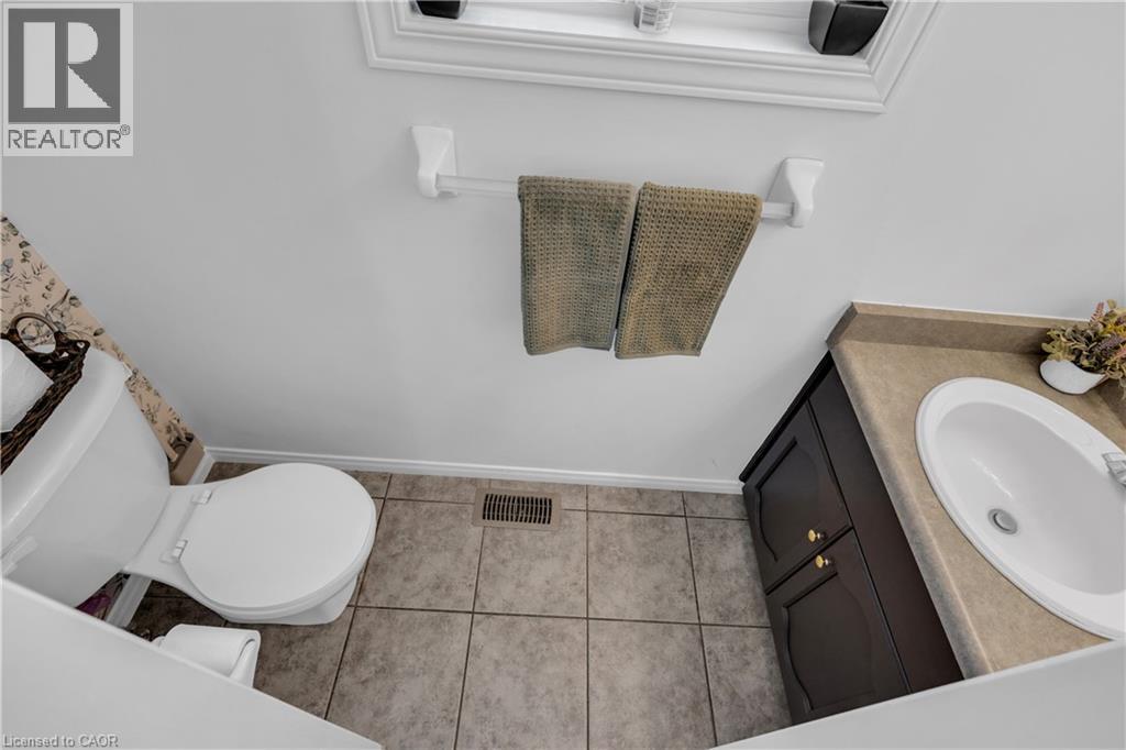 35 Borland Drive, Guelph, Ontario  N1G 5B5 - Photo 8 - 40854092