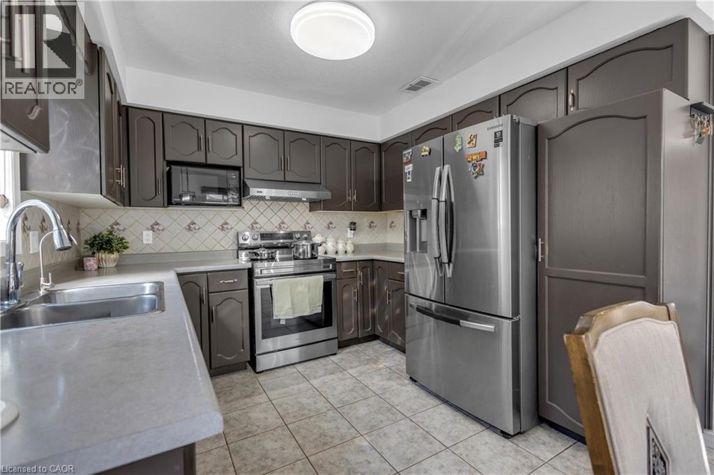 35 Borland Drive, Guelph, Ontario  N1G 5B5 - Photo 15 - 40854092