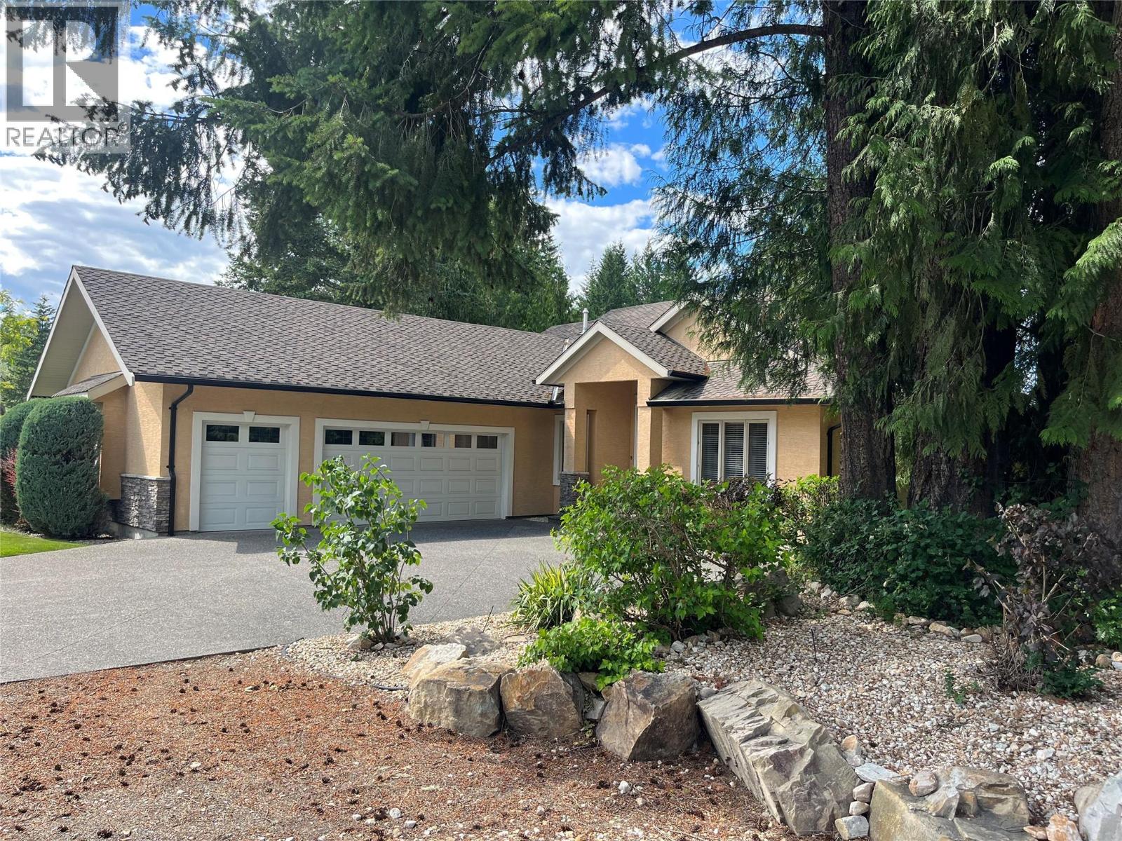 2491 Golf Course Drive, Blind Bay, British Columbia