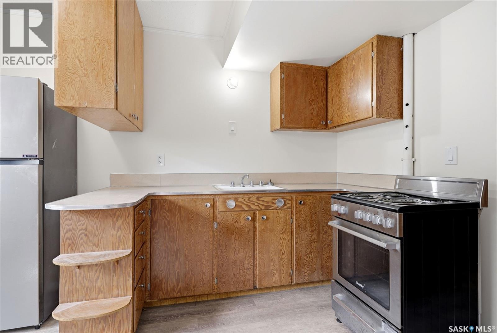 1037 Campbell Street, Regina, Saskatchewan  S4T 5P5 - Photo 24 - SK044895