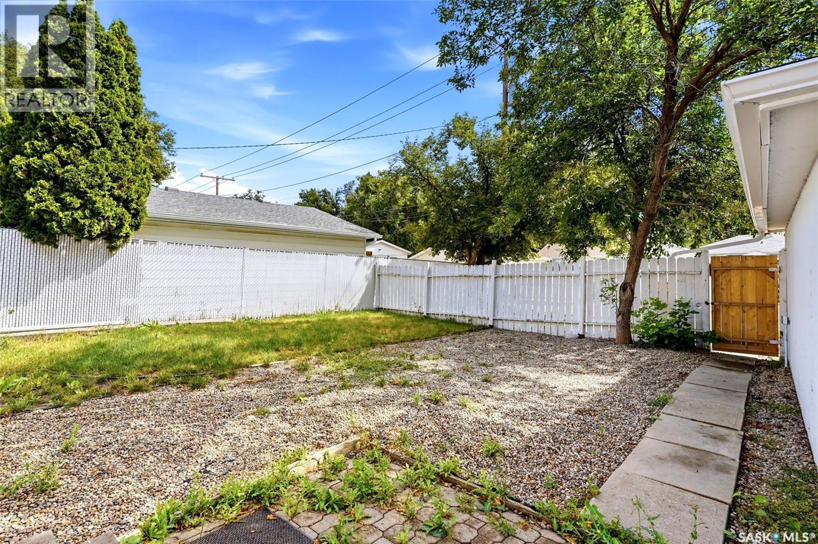1037 Campbell Street, Regina, Saskatchewan  S4T 5P5 - Photo 29 - SK044895