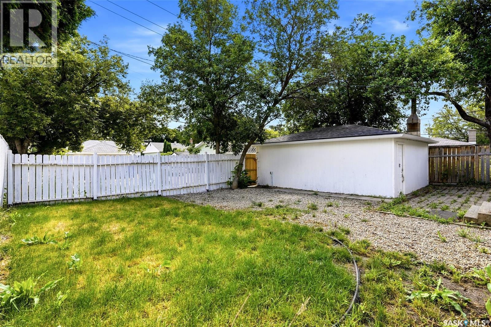 1037 Campbell Street, Regina, Saskatchewan  S4T 5P5 - Photo 30 - SK044895