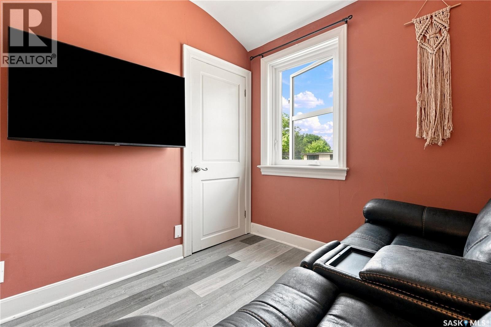 1502 Lorne Avenue, Saskatoon, Saskatchewan  S7H 1Y1 - Photo 33 - SK044762