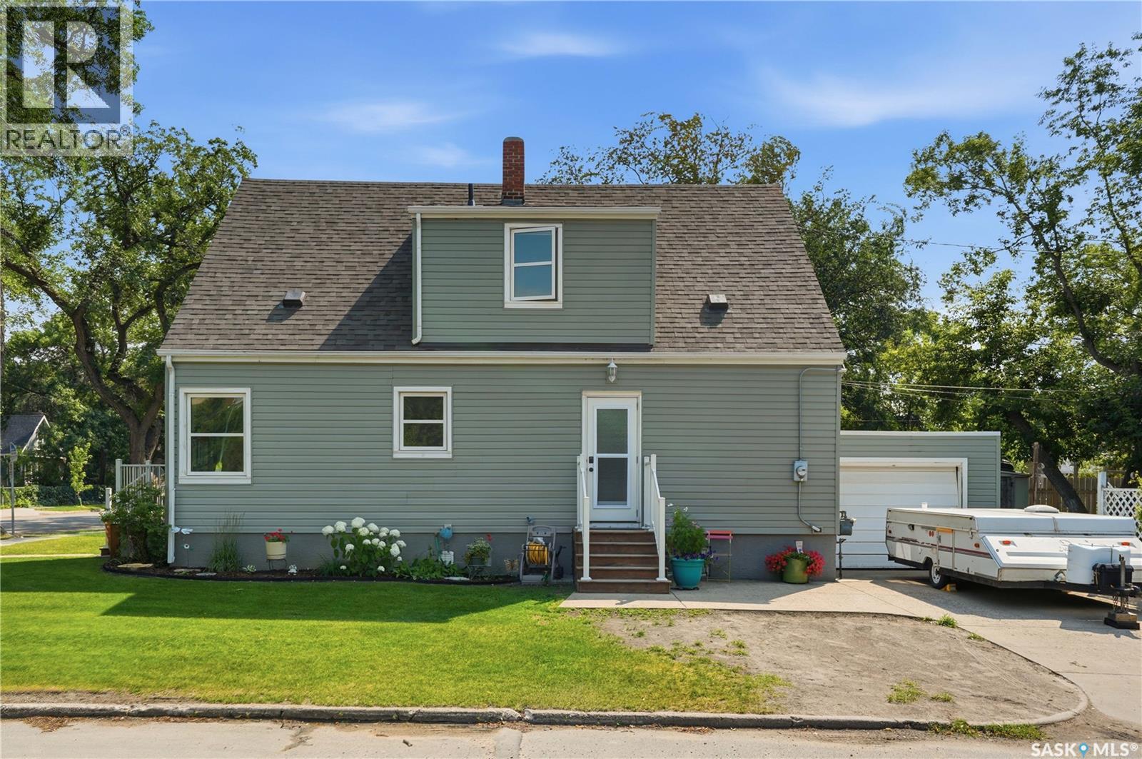 1502 Lorne Avenue, Saskatoon, Saskatchewan  S7H 1Y1 - Photo 4 - SK044762