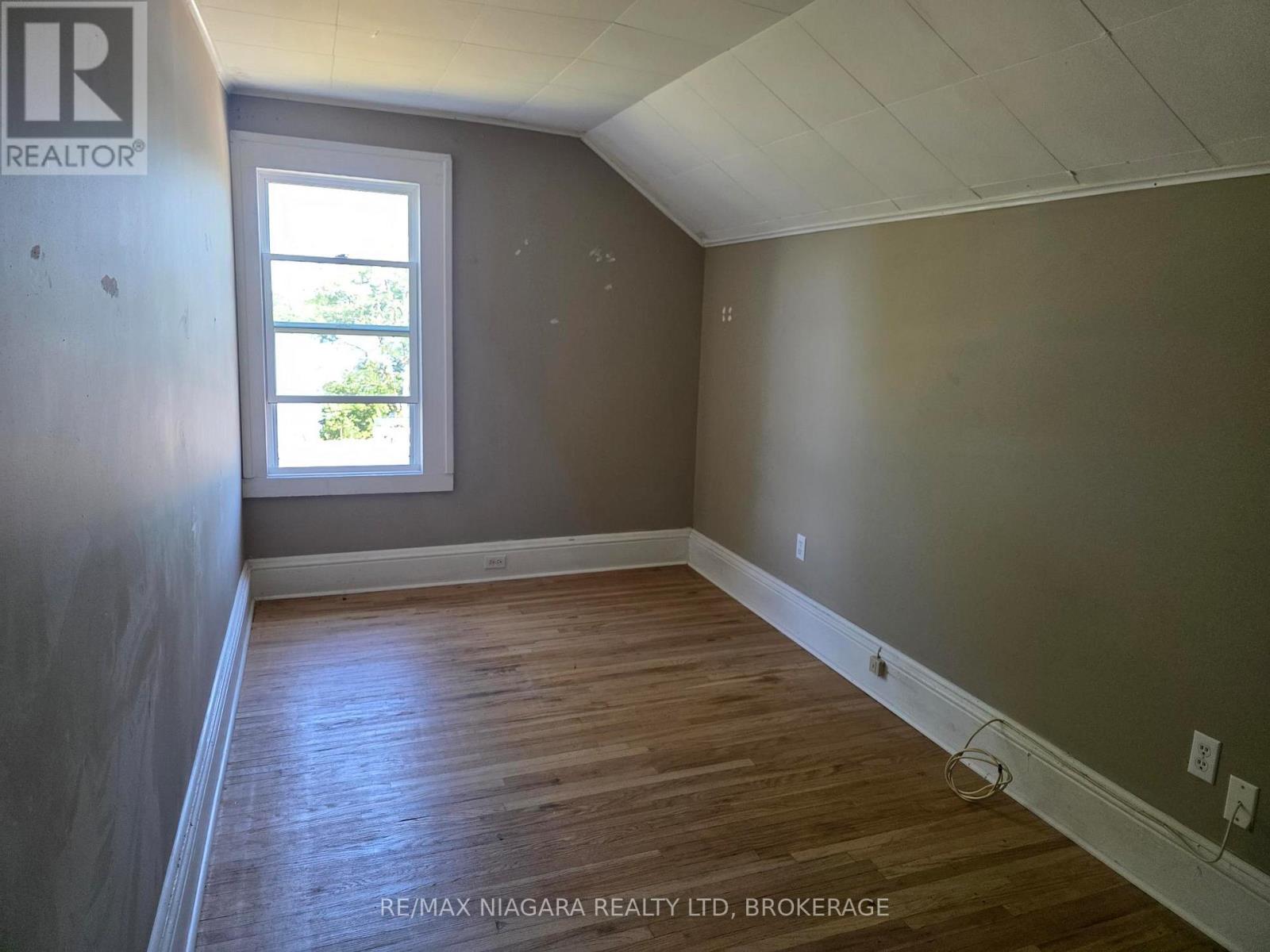 697 Niagara Boulevard, Fort Erie, Ontario  L2A 3J1 - Photo 13 - X13165206