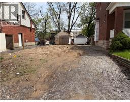 18 TUXEDO Avenue N, Hamilton, Ontario