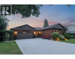 12 MCKEOWN Court, Caledonia, Ontario