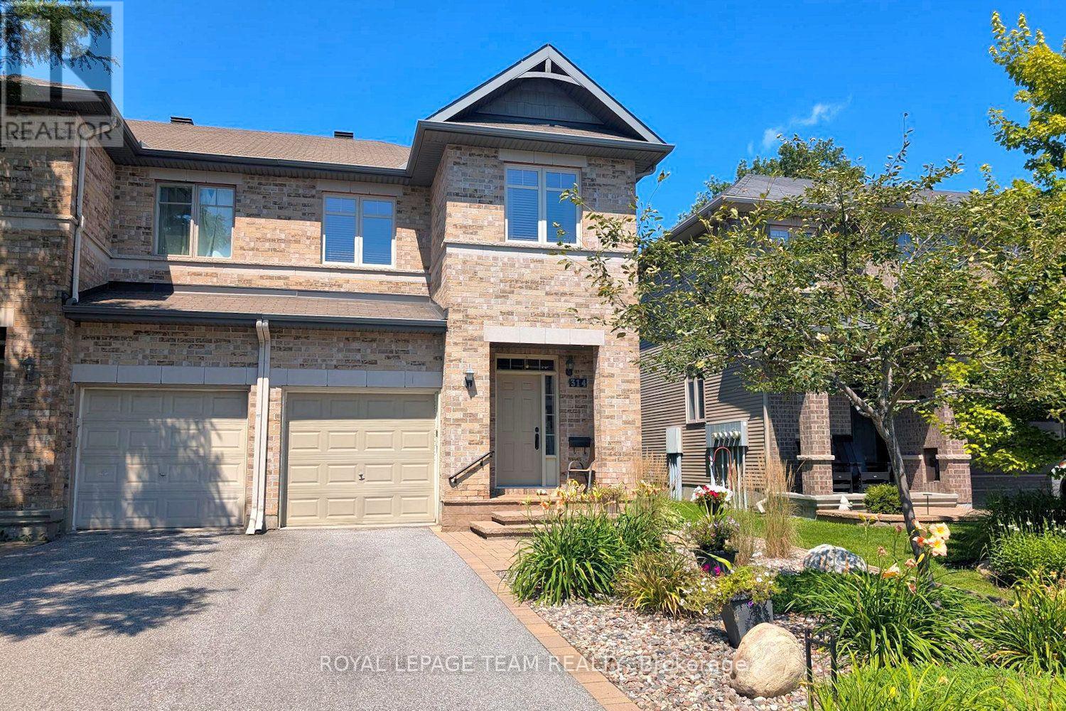 314 BADGELEY AVENUE, Ottawa, Ontario