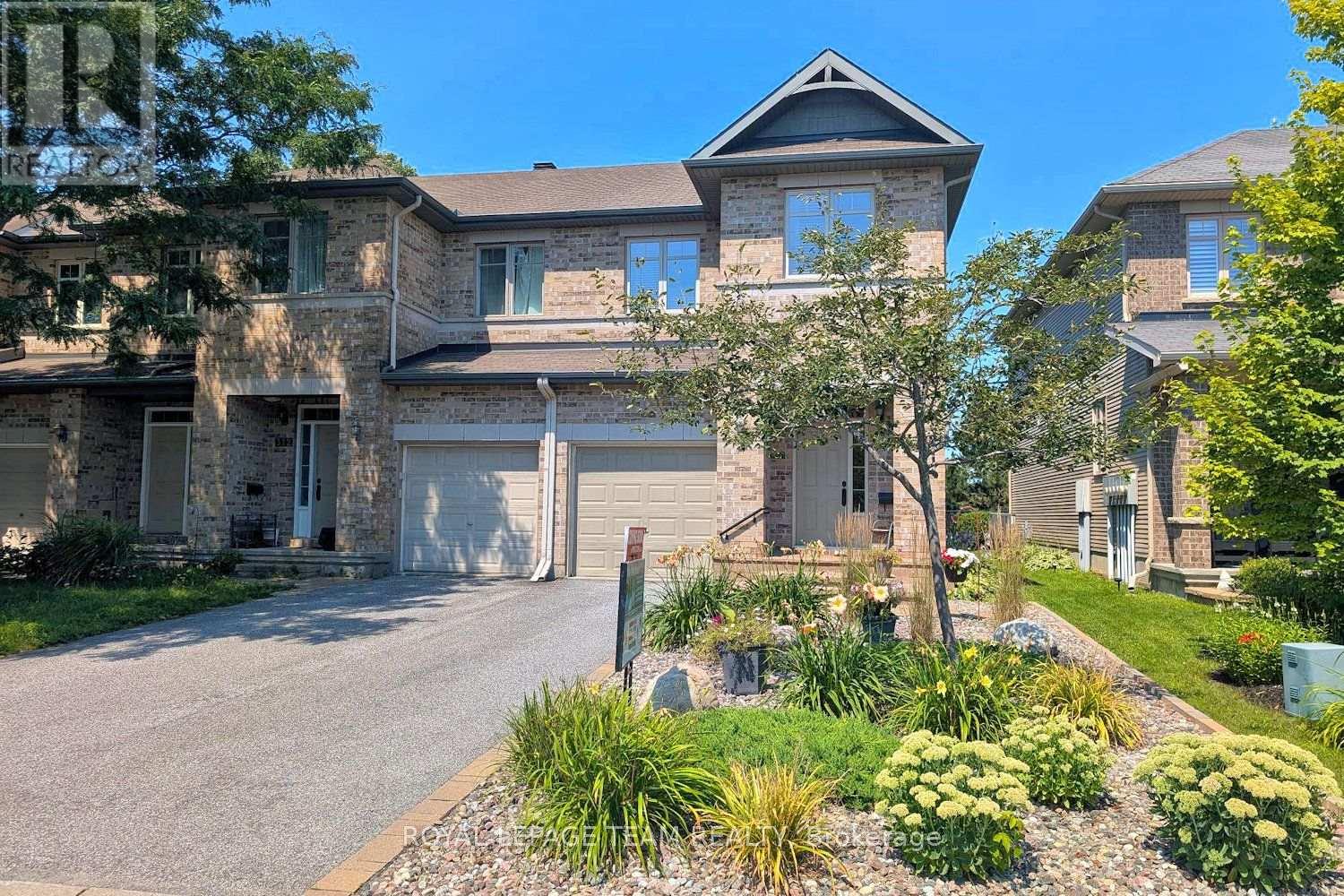 314 Badgeley Avenue, Ottawa, Ontario  K2T 0A6 - Photo 2 - X13651374