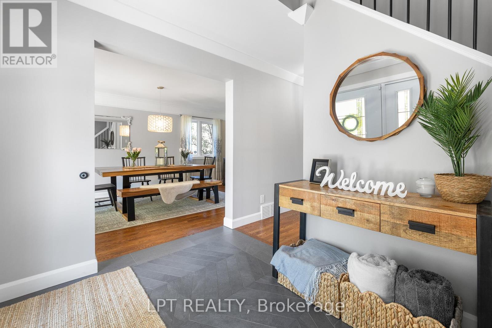 11 Elderwood Trail, Ottawa, Ontario  K2S 1C9 - Photo 4 - X13651408
