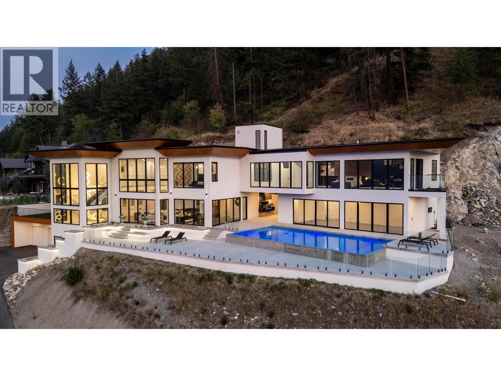 120 Sunset Boulevard, Vernon, British Columbia  V1H 1T7 - Photo 2 - 10393763