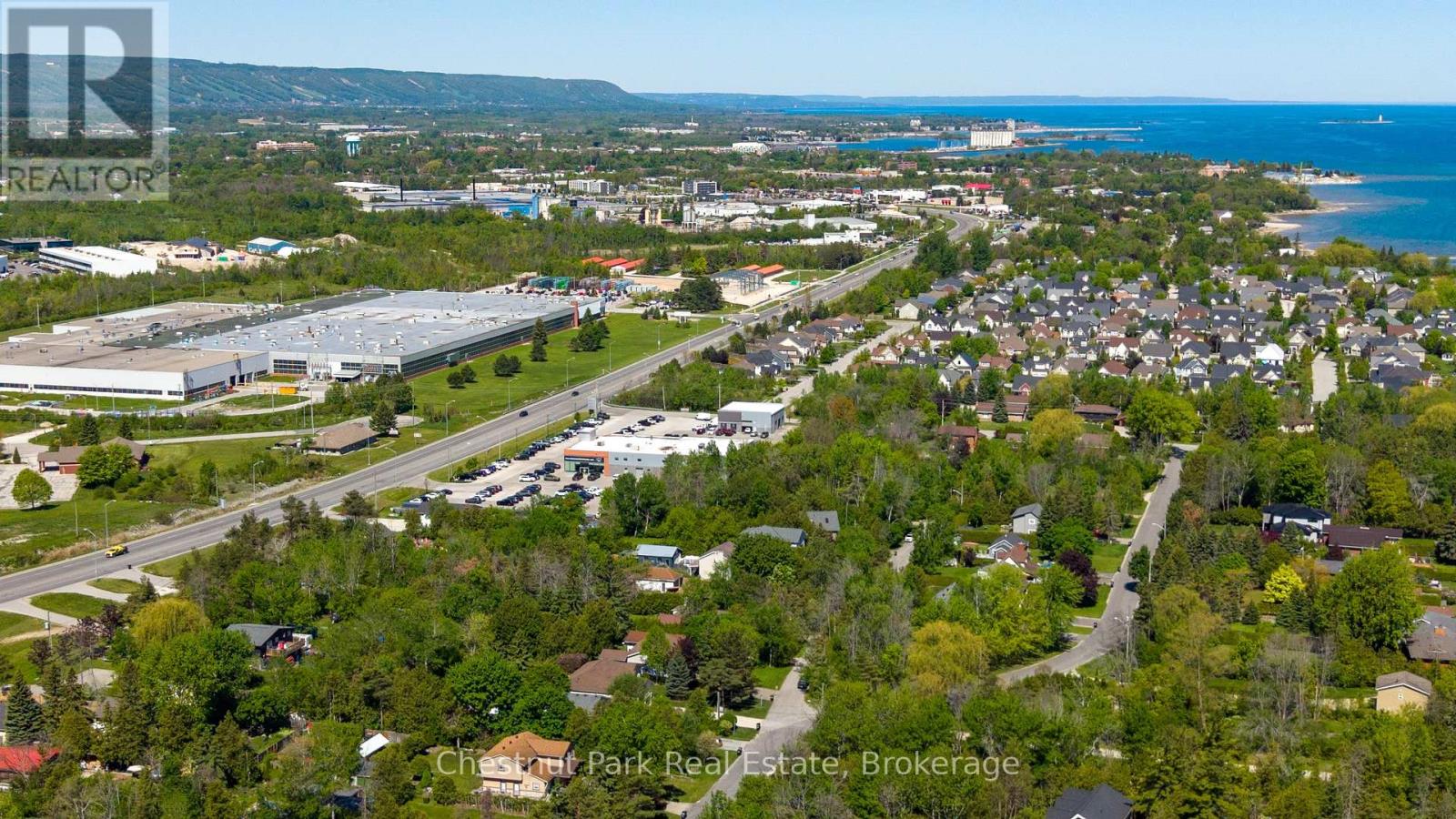 4 Parkside Avenue, Collingwood, Ontario  L9Y 5P3 - Photo 4 - S13539202