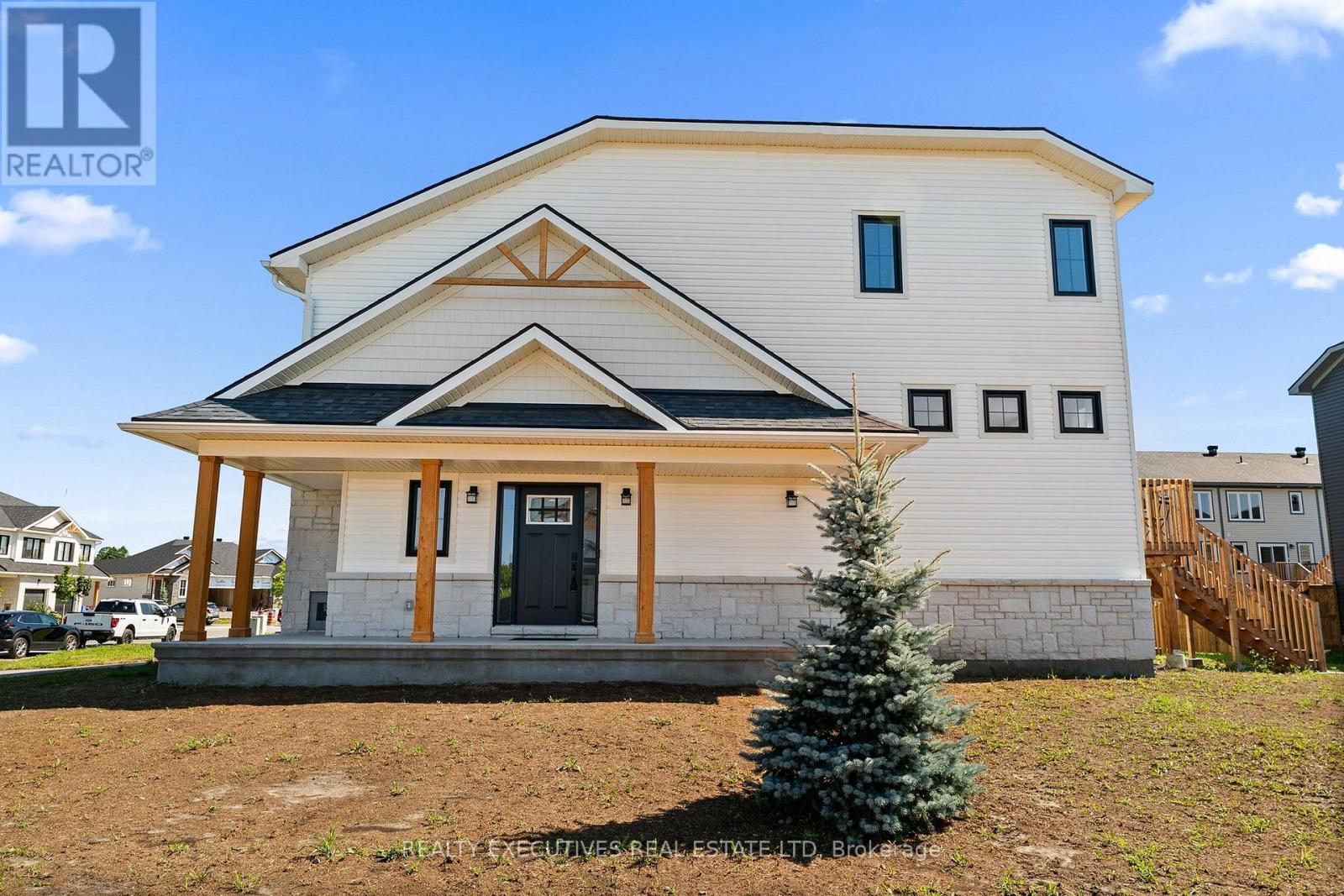 31 Whitcomb Crescent, Smiths Falls, Ontario  K7A 0C1 - Photo 3 - X13651368