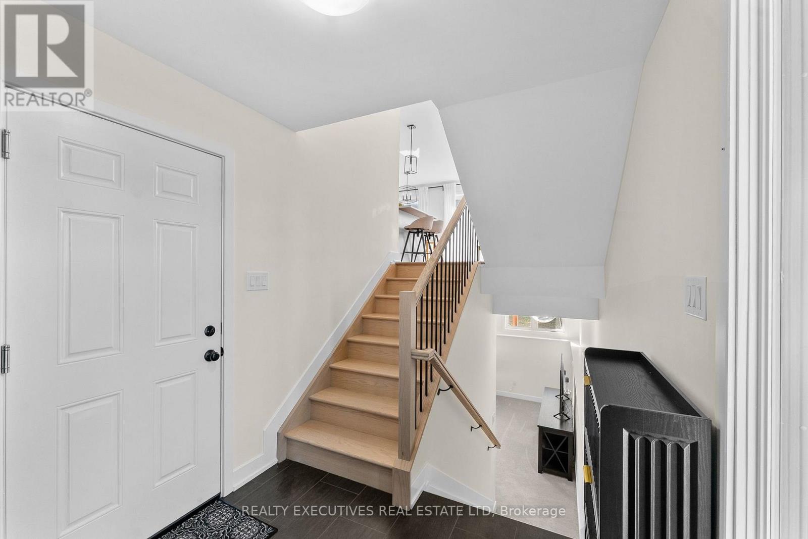 31 Whitcomb Crescent, Smiths Falls, Ontario  K7A 0C1 - Photo 5 - X13651368