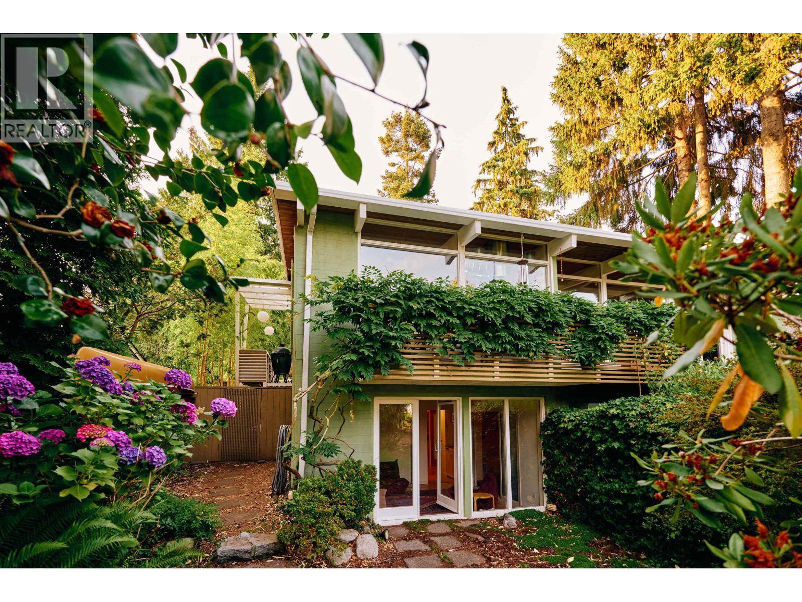 1715 W 68th Avenue, Vancouver, British Columbia V6P 2V9 - Photo 35 - R3153726