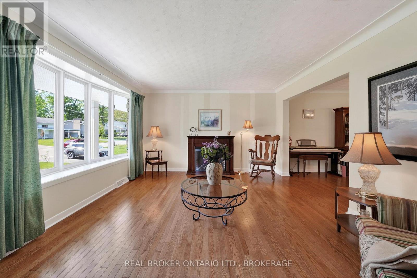 1607 Charles Street, Cornwall, Ontario  K6J 1Z3 - Photo 4 - X13163710