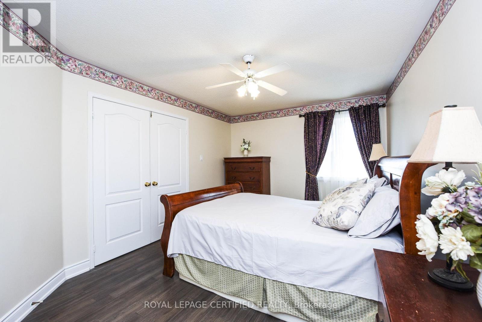 6037 Clover Ridge Crescent, Mississauga, Ontario  L5N 7B4 - Photo 3 - W13628564